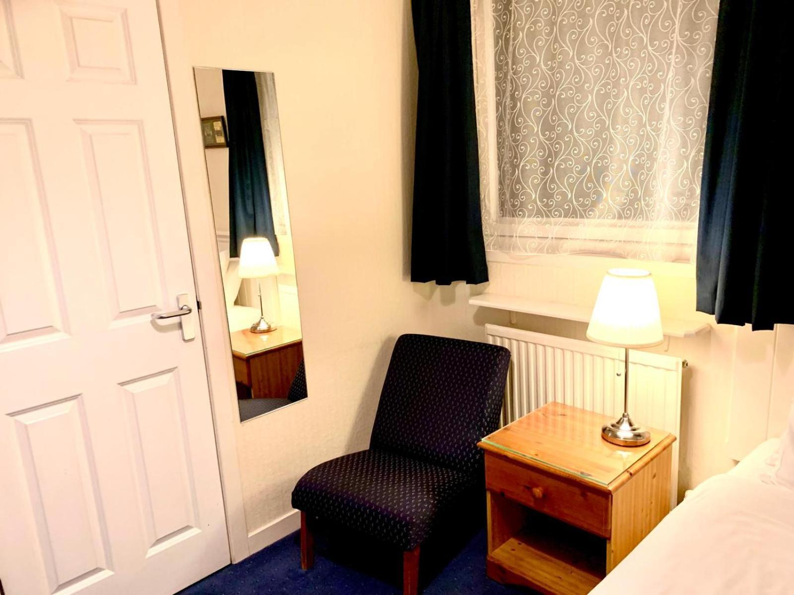 Hotel Woodlea à Perth Chambre photo